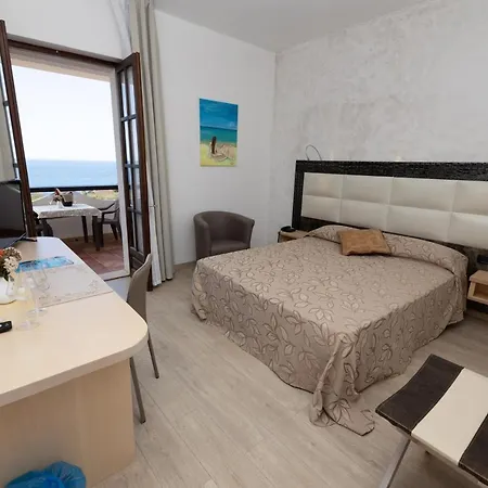 Hotel Arenas Joppolo